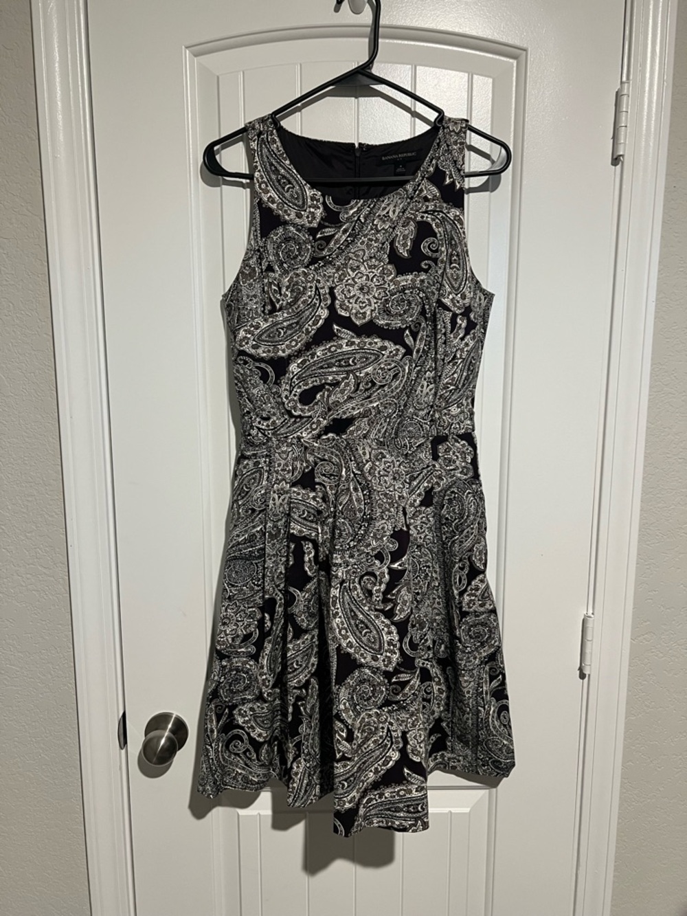 Banana Republic Dark Plum & White Paisley Sleeveless Fit-and-Flare Dress